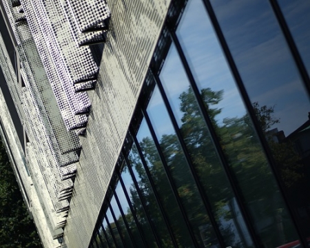 Une protection solaire architecturale pour LEsquisse Hotel & Spa  Colmar