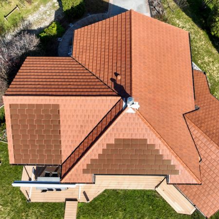 Tuiles terre cuite et solaires : le top de l'élégance et de la performance ! Tuiles terre cuite et solaires : le top de l'élégance et de la performance !