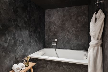 Wetwall Nuance™, l'alternative contemporaine à la faïence pour les salles de bains de l'H Wetwall Nuance™, l'alternative contemporaine à la faïence pour les salles de bains de l'H