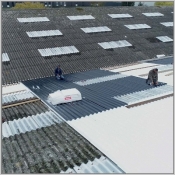 Une toiture amiante de 4 200 m2 rnove avec ONDUCLAIR RENOV FC 