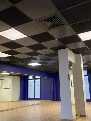 Chauffage infrarouge pour dalles de plafond Comfort noir et blanc - Comfort – chauffage infrarouge plafond