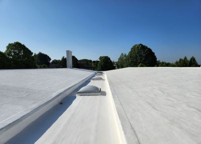 Triflex ProSolar : étanchéité réflective de toiture - Système sous avis technique