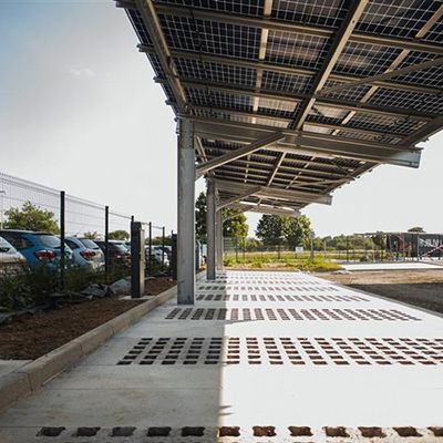 Ombrière photovoltaïque JoriSolar RS-Park 2 par JORIS IDE