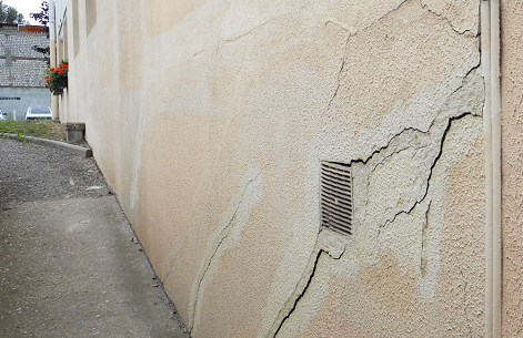 Fissures ou affaissements, que faire ?