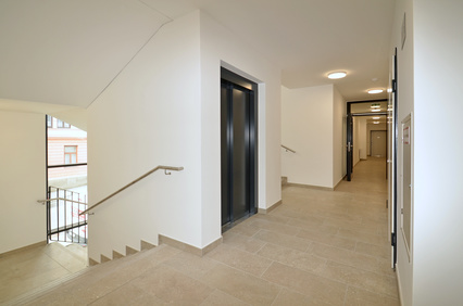 Revêtements de sols d'immeuble : modèles et solutions