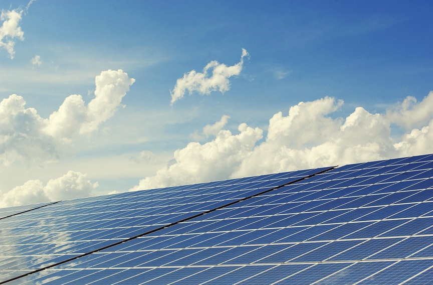 Installer des panneaux photovoltaïques : quelles conséquences pour l'assurance habitation ?