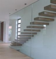 Construction ou rnovation : pensez aux escaliers sur mesure pour dfinir votre espace intrieur 