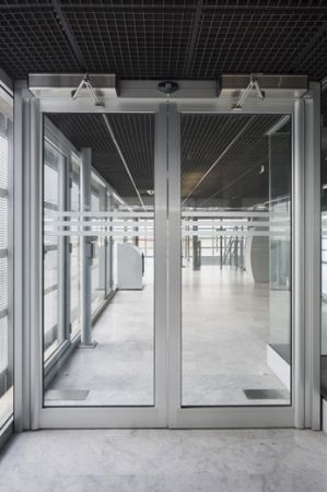 Porte en aluminium garantie  vie K190 - grande dimension et scurit
