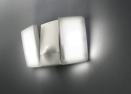 Une nouvelle vision de l'clairage avec des projecteurs LED performants et conomiques.