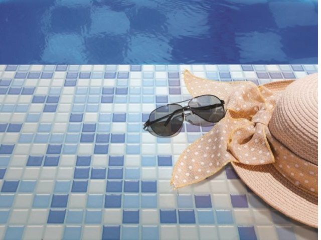 Litokol pour les piscines : comment rÃ©parer les joints Ã  l'aide du produit StarlikeÂ®