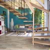 Dcoration : un escalier artisanal en bois massif pour une ambiance chaleureuse et 100 % cocooning