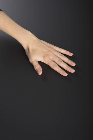 Nouveau Panoprey TOUCH : un panneau acrylique performant anti-traces de doigts