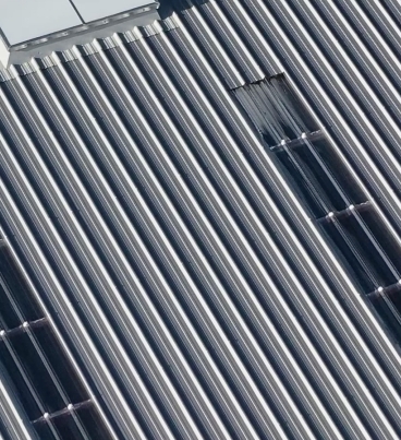 Une toiture de 17 000 m2 claire avec ONDUCLAIR THERMO