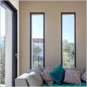  Idée de fenêtre performante au design carré, invisible, fine et solide.