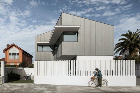 Pourquoi choisir une toiture et/ou une façade en zinc pour votre maison ?