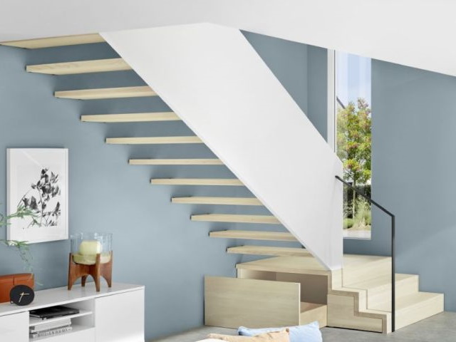 Nouvel escalier par Treppenmeister  OCTA : l'escalier avec rampe en panneau de bois plein
