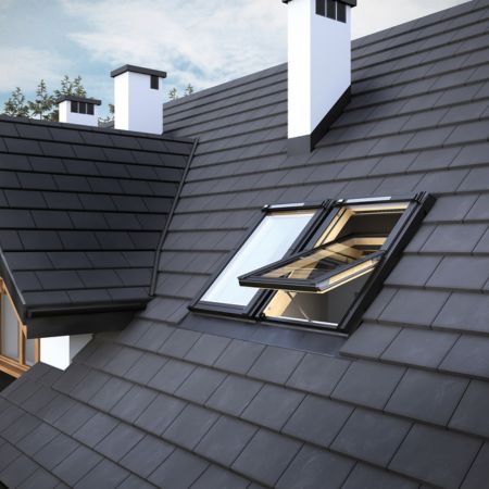 Fentre de toit FTP-V Solar de Fakro : innovation et confort d'utilisation