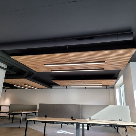 Plafond bois massif cintr : le Shiluvit Line Bendable