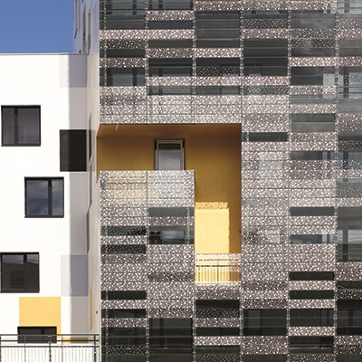 Shadoglass, le brise soleil sur mesure et architectural