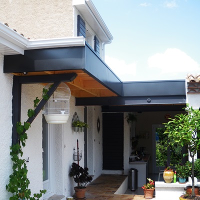 Gouttière et couvertine en aluminium : modernisez votre façade avec style