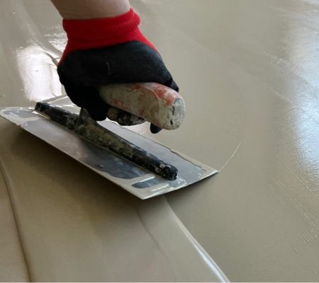 Le béton ciré, le revêtement de sol décoratif qui séduit Le béton ciré, le revêtement de sol décoratif qui séduit