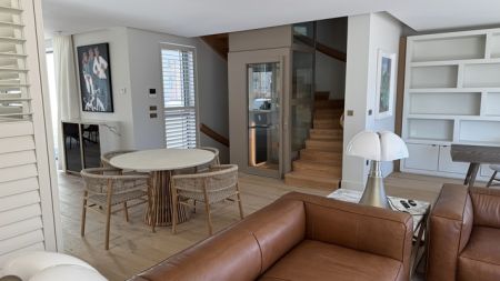 Rénover sa maison : pourquoi intégrer un ascenseur privatif ?