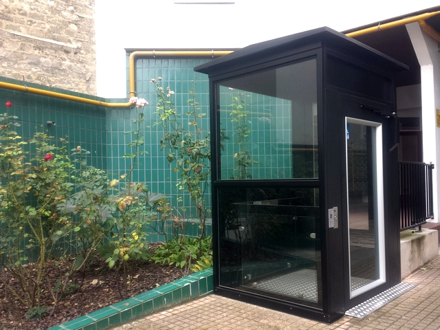 Facilitez lâaccÃ¨s avec HANDKIT, robuste et personnalisable