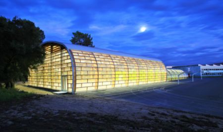 La solution translucide en polycarbonate pour valoriser la lumière naturelle La solution translucide en polycarbonate pour valoriser la lumière naturelle