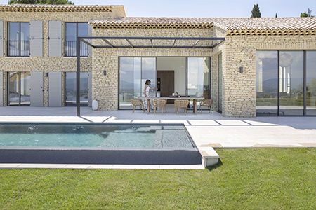 Fenêtres et coulissants minimalistes CUZCO : quand la discrétion devient une signature architectura