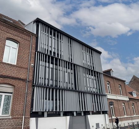 Une nouvelle génération de fixations pour lames de grande dimension