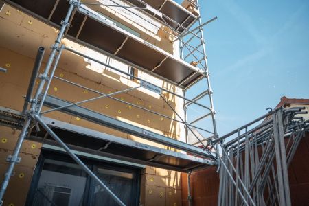 Isolation par l'extérieur : Isover structure une offre façade complète multimatériaux