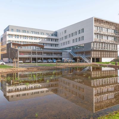 Façades ventilées : concilier liberté architecturale, durabilité et performance