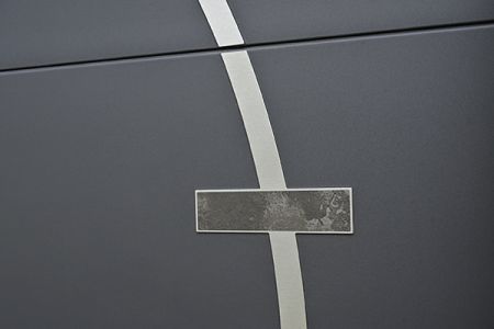 Porte de garage sectionnelle plafond : allier modernité et style intemporel