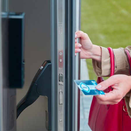 Multiblindo Smart : la serrure connectée qui allie sécurité, simplicité et contrôle des accès