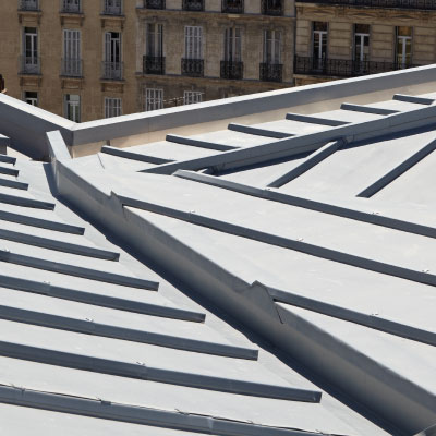 Couverture en zinc et chaleur estivale