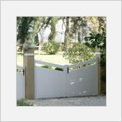 Vindilis : portail PVC de LAPEYRE