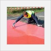 Enrobé liquide, à froid, noir et couleurs, pour rénover, renforcer, colorer vos bétons et enrobés !