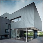 Elément de facade SIDING.X  en aluminium PREFA : 3 largeurs et nouvelle structure