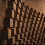 Terre crue : un mat&eacute;riau bas carbone qui entre dans l&rsquo;&egrave;re industrielle