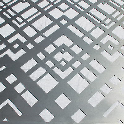 RYTHMIC PYRHAU - Tôle métallique perforation carrée