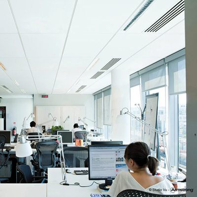 Armstrong PERLA OP 1.00 - Dalle de plafond laminée