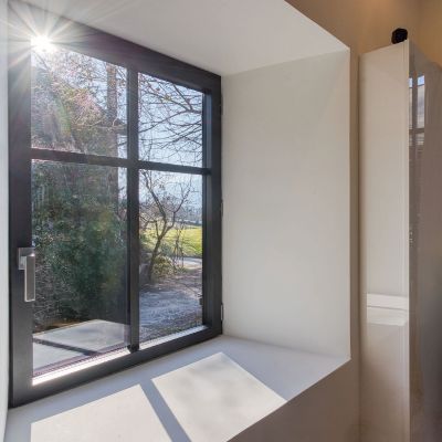 Optez pour la SiMple au dormant visible, le nouvel allié des projets de rénovation