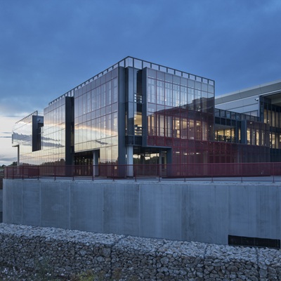 Kawneer devient Novastruct : une nouvelle impulsion sur le marché de la menuiserie aluminium