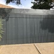 La porte de garage qui allie sécurité et élégance