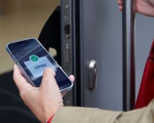 Concilier accessibilité et sécurité dans les bâtiments publics et privés