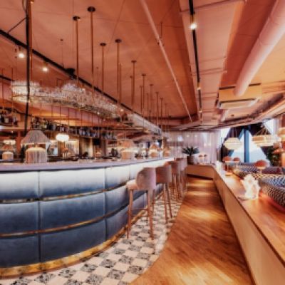 Ecophon contribue à la première norme acoustique NF S31 299 dédiée aux bars et restaurants